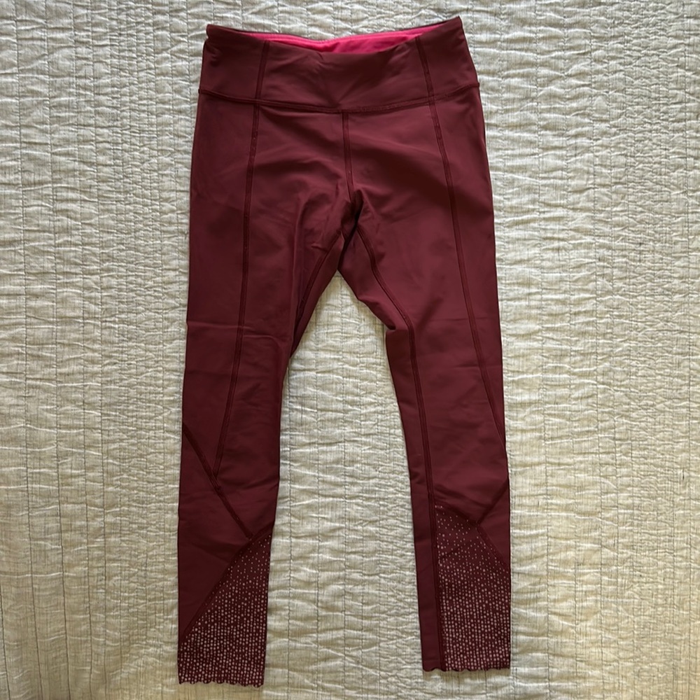 Lululemon Tight Stuff Tight ll Scalloped Leggings | Wine Berry